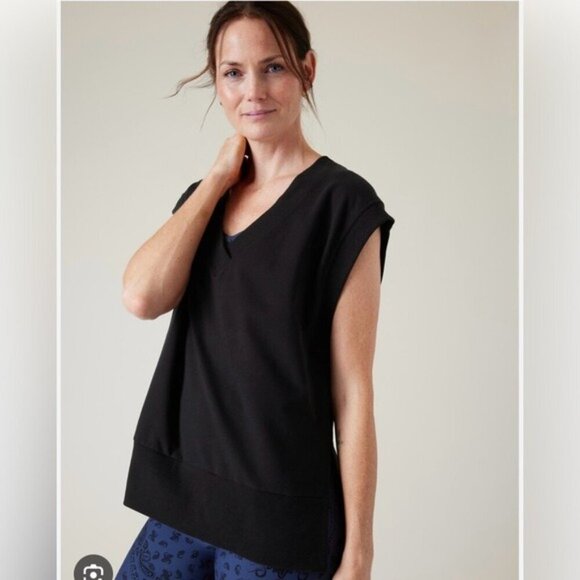 Athleta Retroterry V-Neck Sleeveless Oversized Sweatshirt Size Medium Black Top - Picture 1 of 14